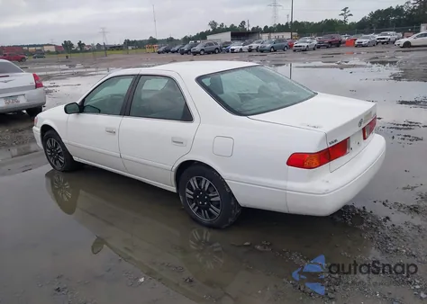 2001 Toyota Camry Le V6 from USA, damaged, VIN 4T1BF22K51U969347